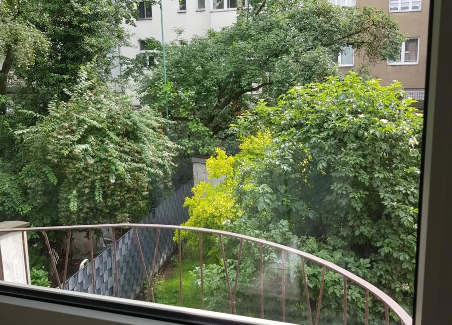 Modern Apartment Cologne location